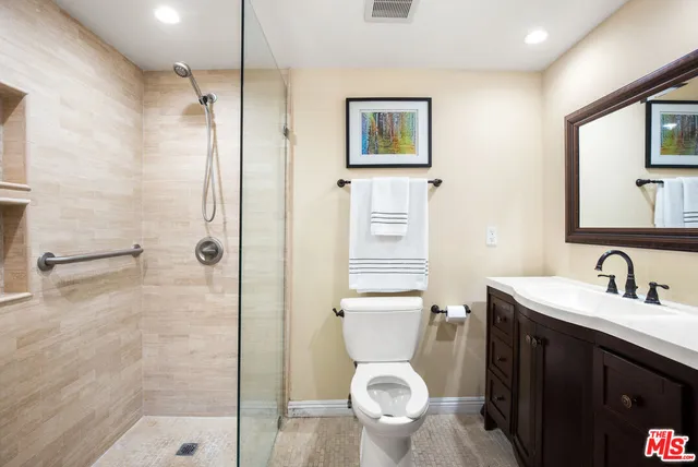 $5,200 | 4316 Marina City Drive, Unit 229, Marina del Rey, CA 90292