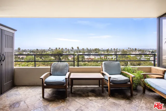 $5,200 | 4316 Marina City Drive, Unit 229, Marina del Rey, CA 90292