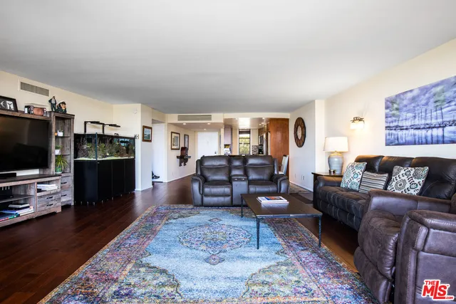 $5,200 | 4316 Marina City Drive, Unit 229, Marina del Rey, CA 90292