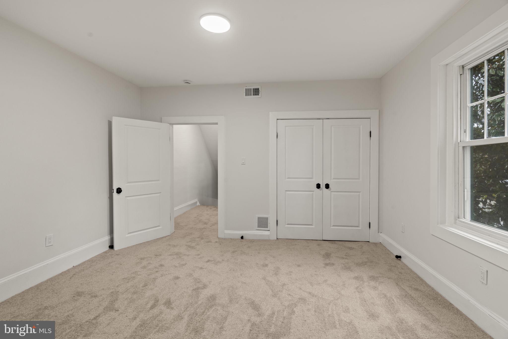 147 Harvey Street Philadelphia, PA 19144 - Photo 21 of 37 a view of room