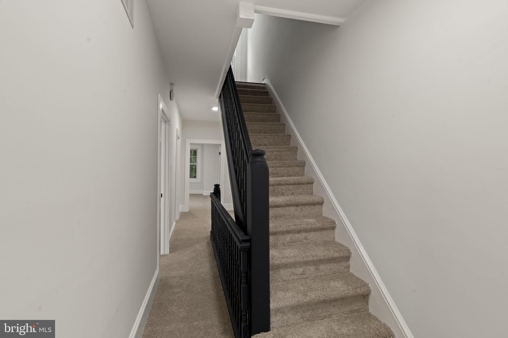 147 Harvey Street Philadelphia, PA 19144 - Photo 29 of 37 a view of entryway