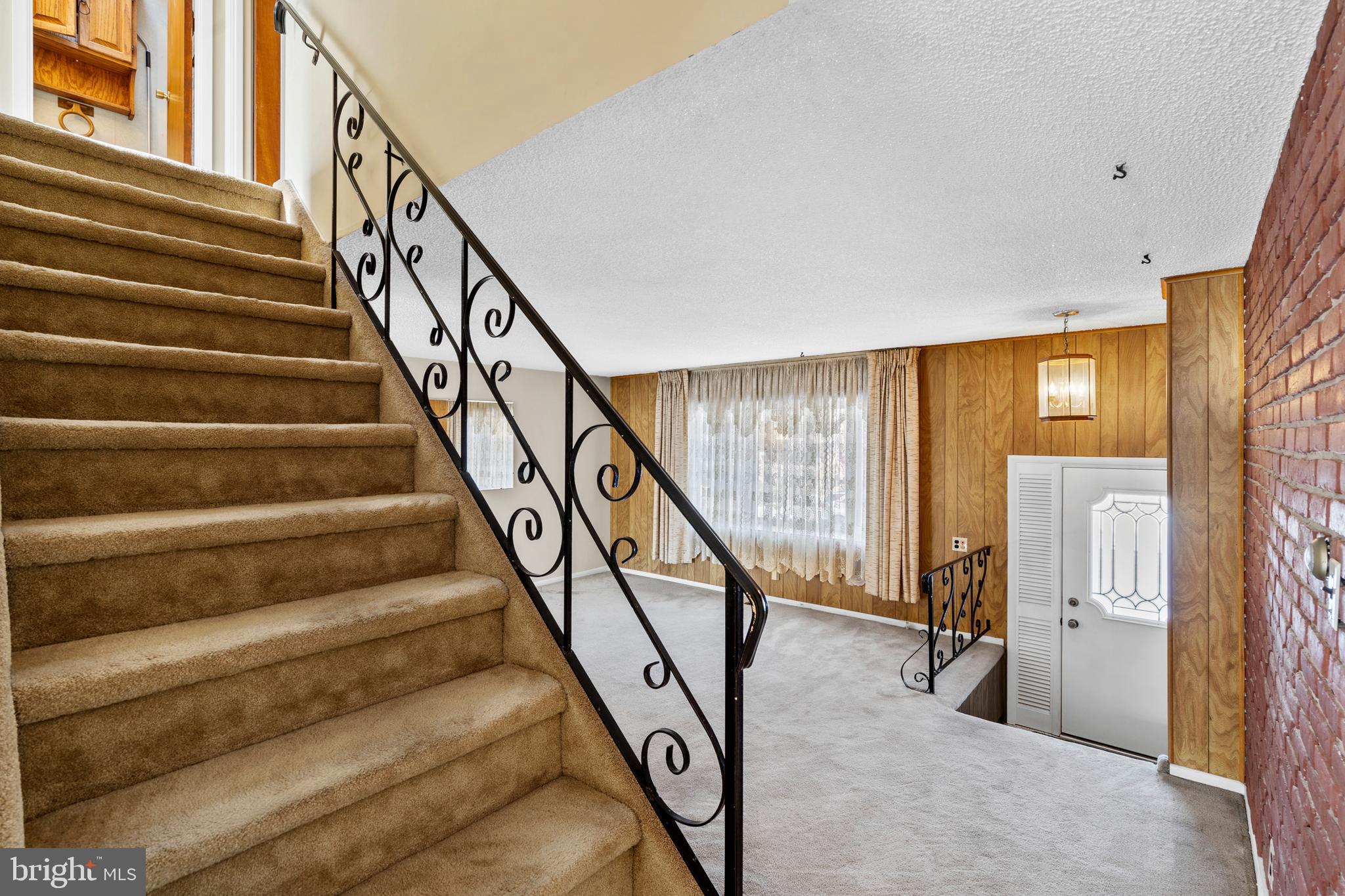 12507 Calpine Road Philadelphia, PA 19154 - Photo 4 of 28