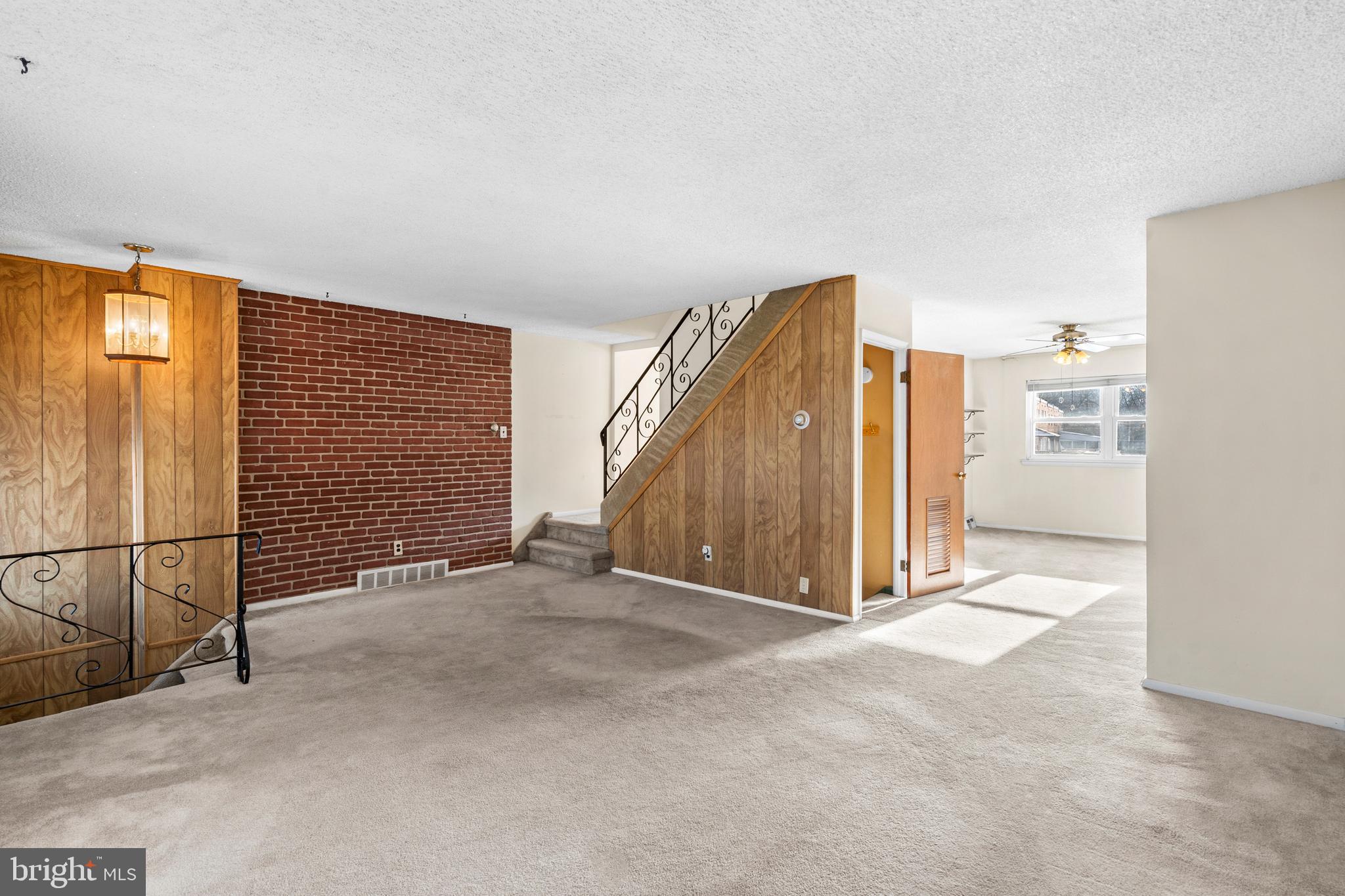 12507 Calpine Road Philadelphia, PA 19154 - Photo 7 of 28