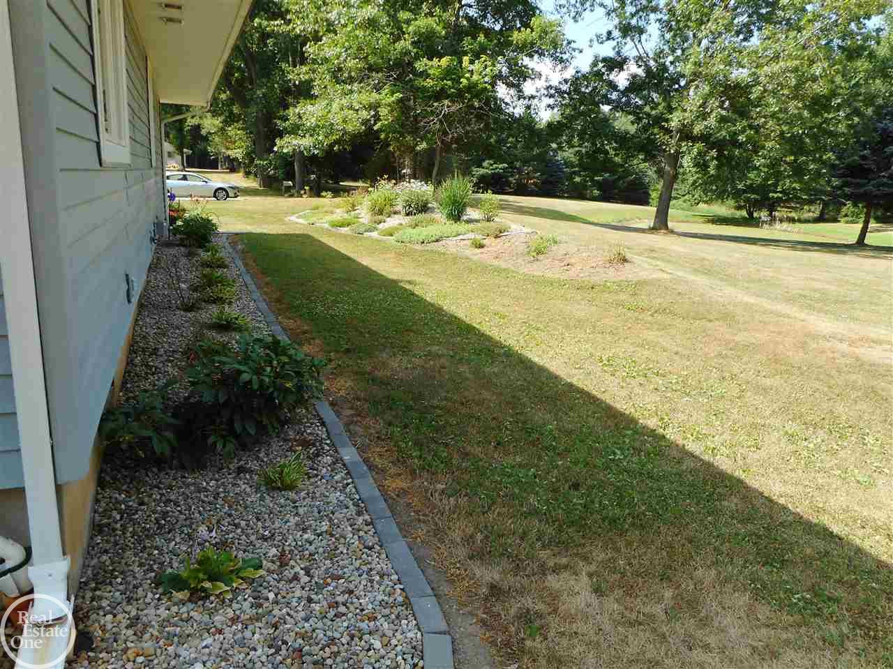 7430 Dalt Road Jackson, MI 49201 - Photo 6 of 38 31354092-5.JPG