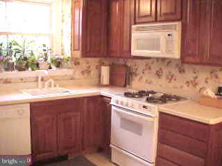 9 Allandale Road Wynnewood, PA 19096 - Photo 3 of 6 Gallery Image 3