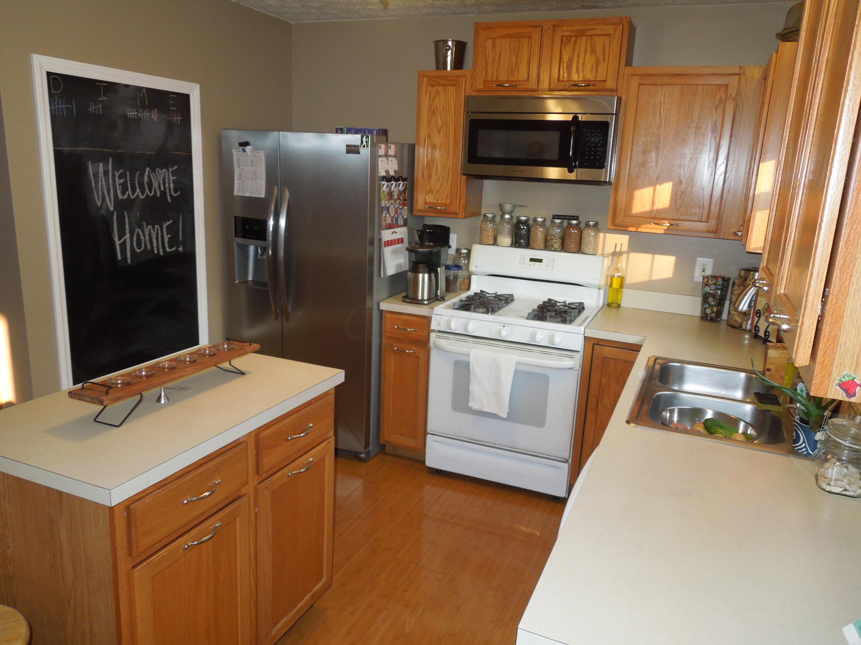 261 Rainswept Drive Galloway, OH 43119 - Photo 4 of 25