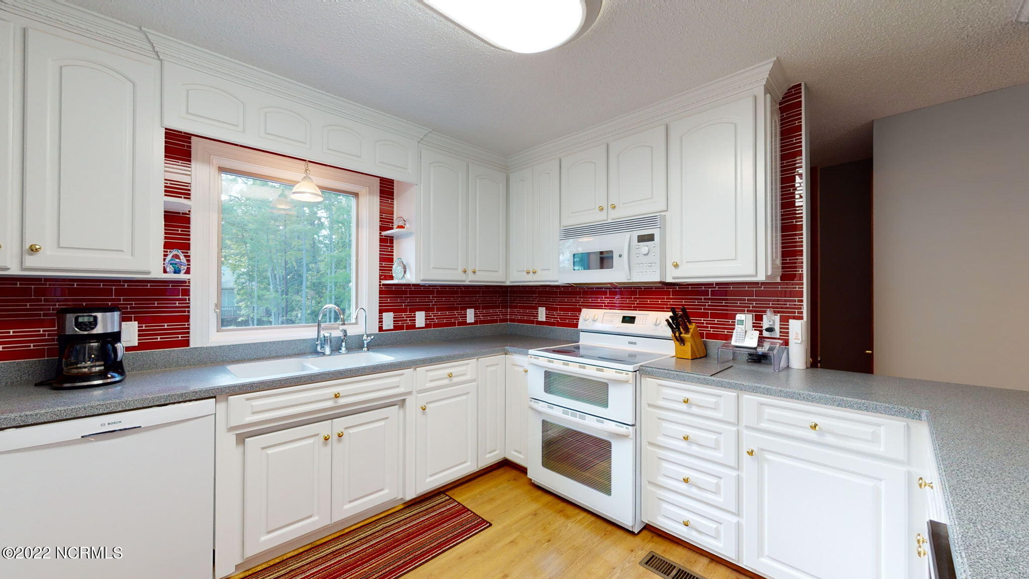 5014 Bucco Reef Road New Bern, NC 28560 - Photo 14 of 64 Solid surface counters