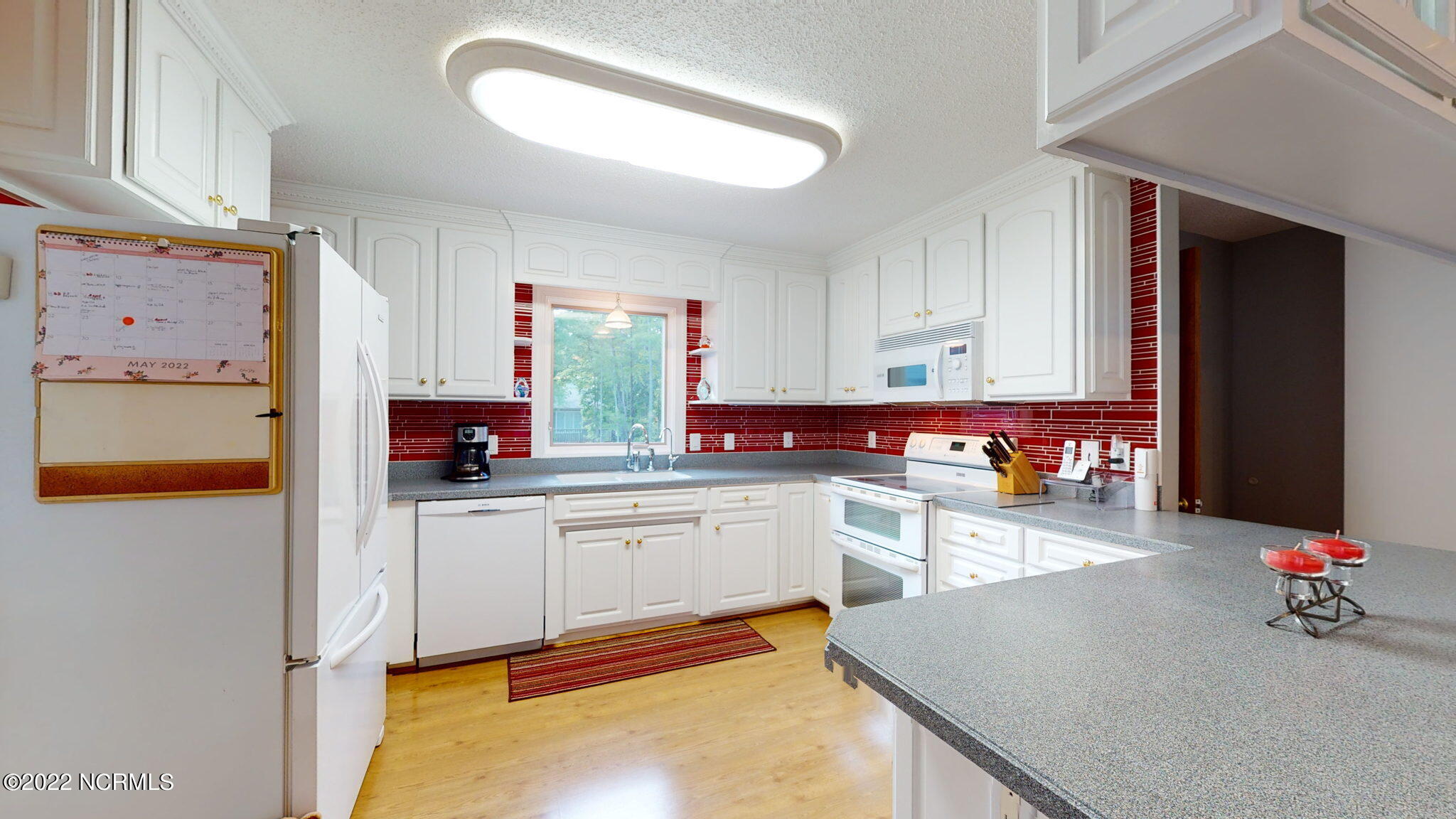 5014 Bucco Reef Road New Bern, NC 28560 - Photo 15 of 64 Lots of counter space