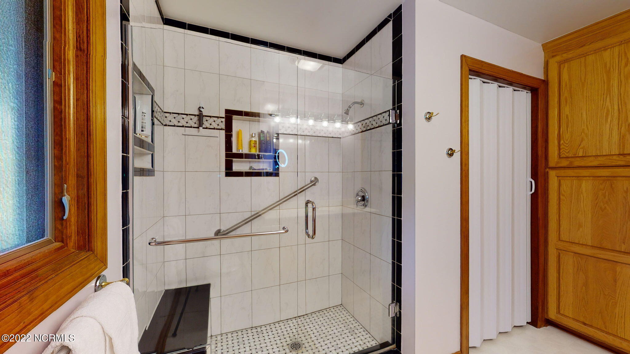 5014 Bucco Reef Road New Bern, NC 28560 - Photo 20 of 64 Tiled Master Shower