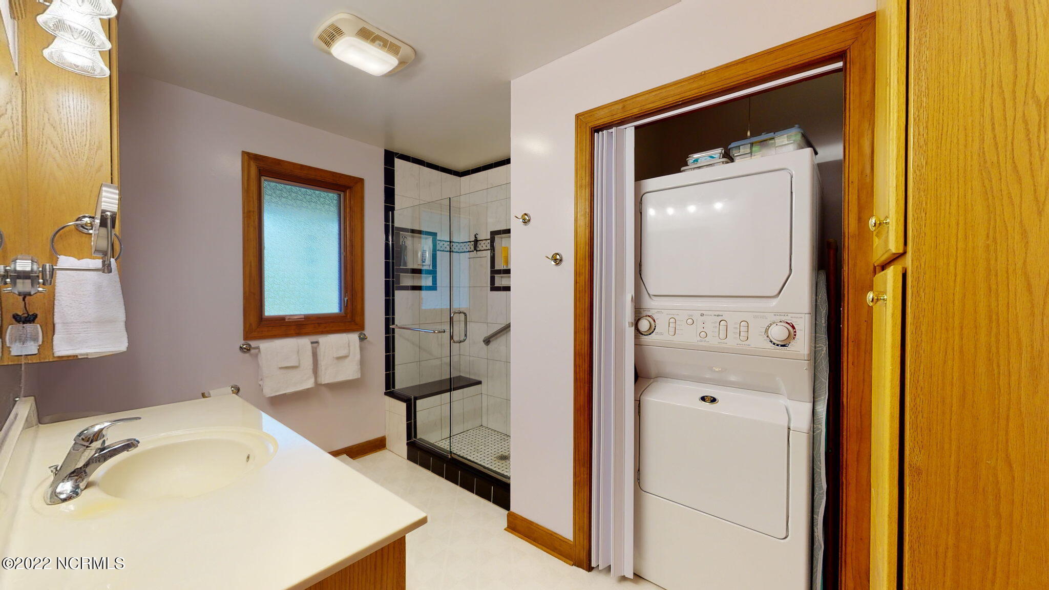 5014 Bucco Reef Road New Bern, NC 28560 - Photo 22 of 64 Convenient Laundry