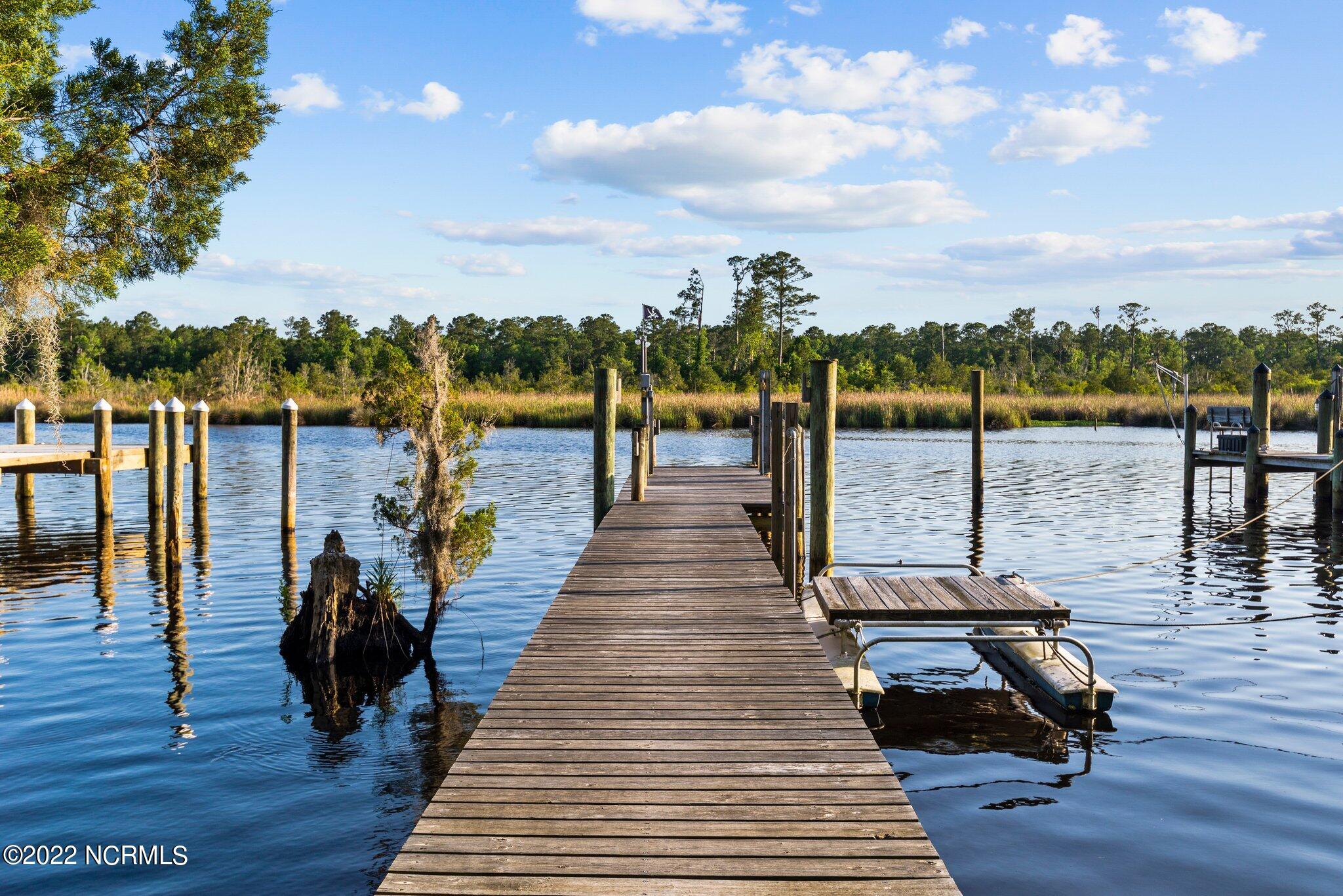 5014 Bucco Reef Road New Bern, NC 28560 - Photo 6 of 64 Deep water dock