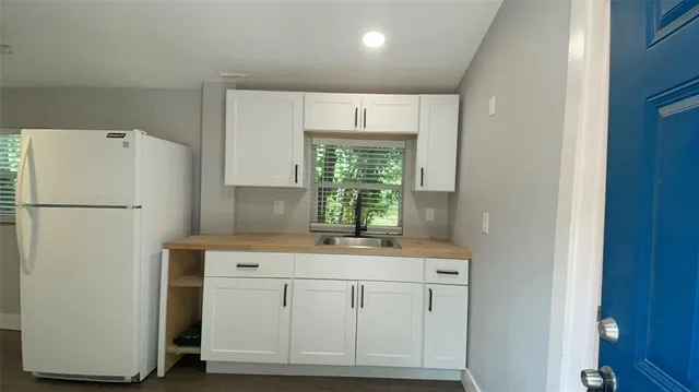 $1,000 | 2113 River Road, Unit A, San Marcos, TX 78666