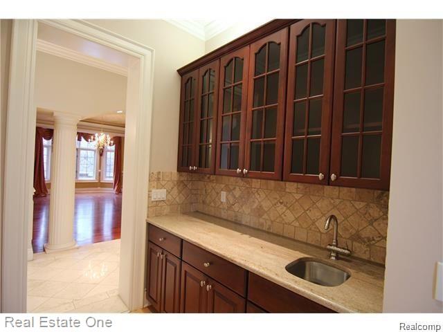 32400 Rock Ridge Lane Farmington Hills, MI 48334 - Photo 12 of 44