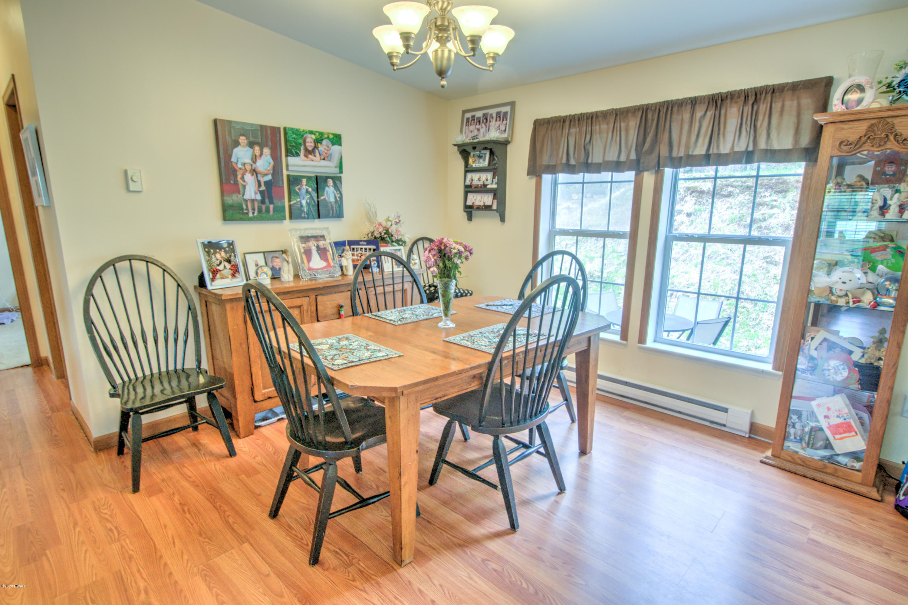 112 Cedar Ridge Road Hawley, PA 18428 - Photo 9 of 37 10-Dining Room