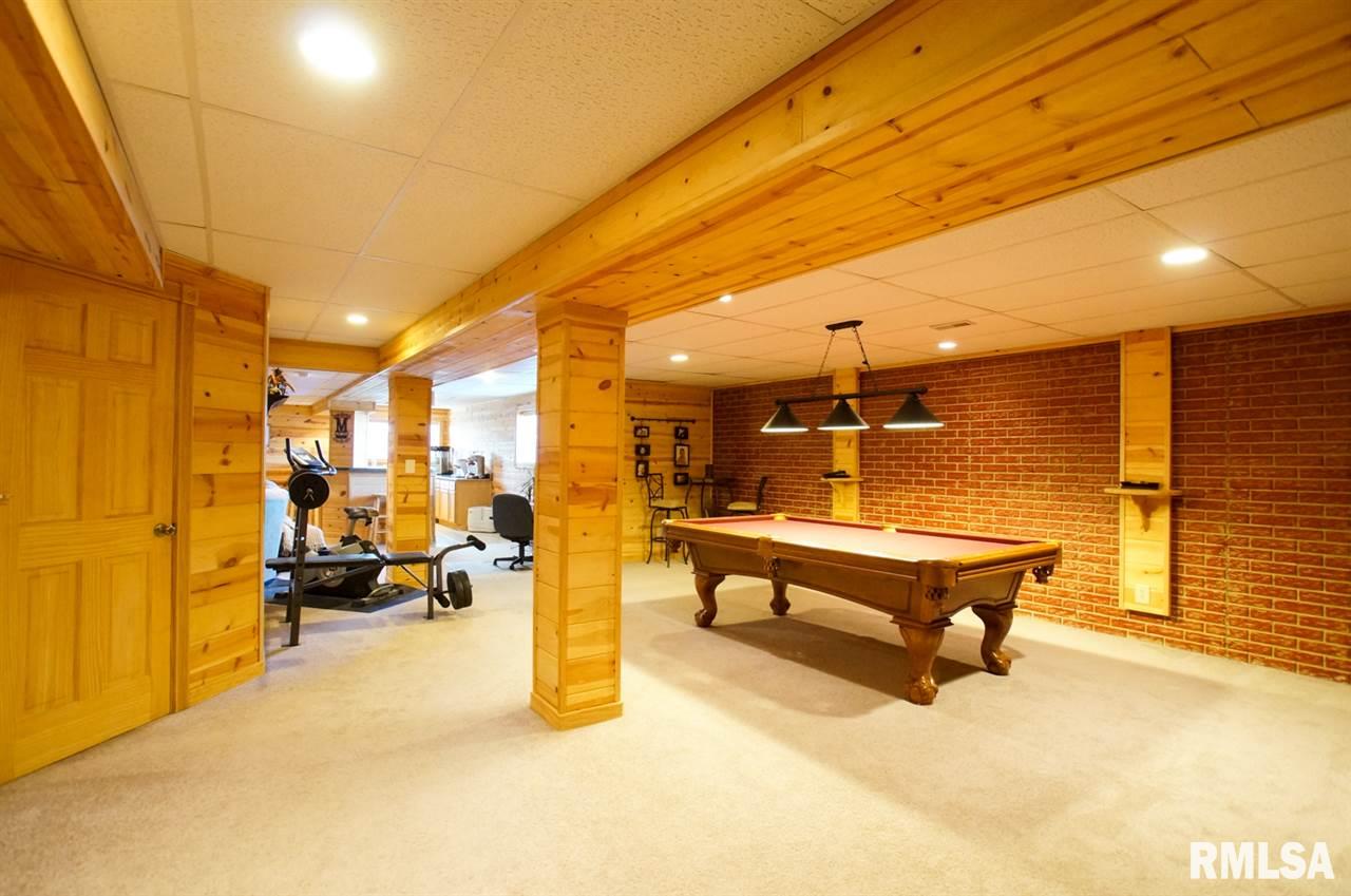 709 Simon Street Washington, IL 61571 - Photo 15 of 36 Gallery Image 15