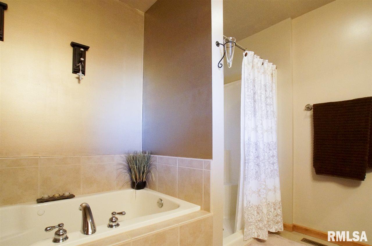 709 Simon Street Washington, IL 61571 - Photo 29 of 36 Gallery Image 29