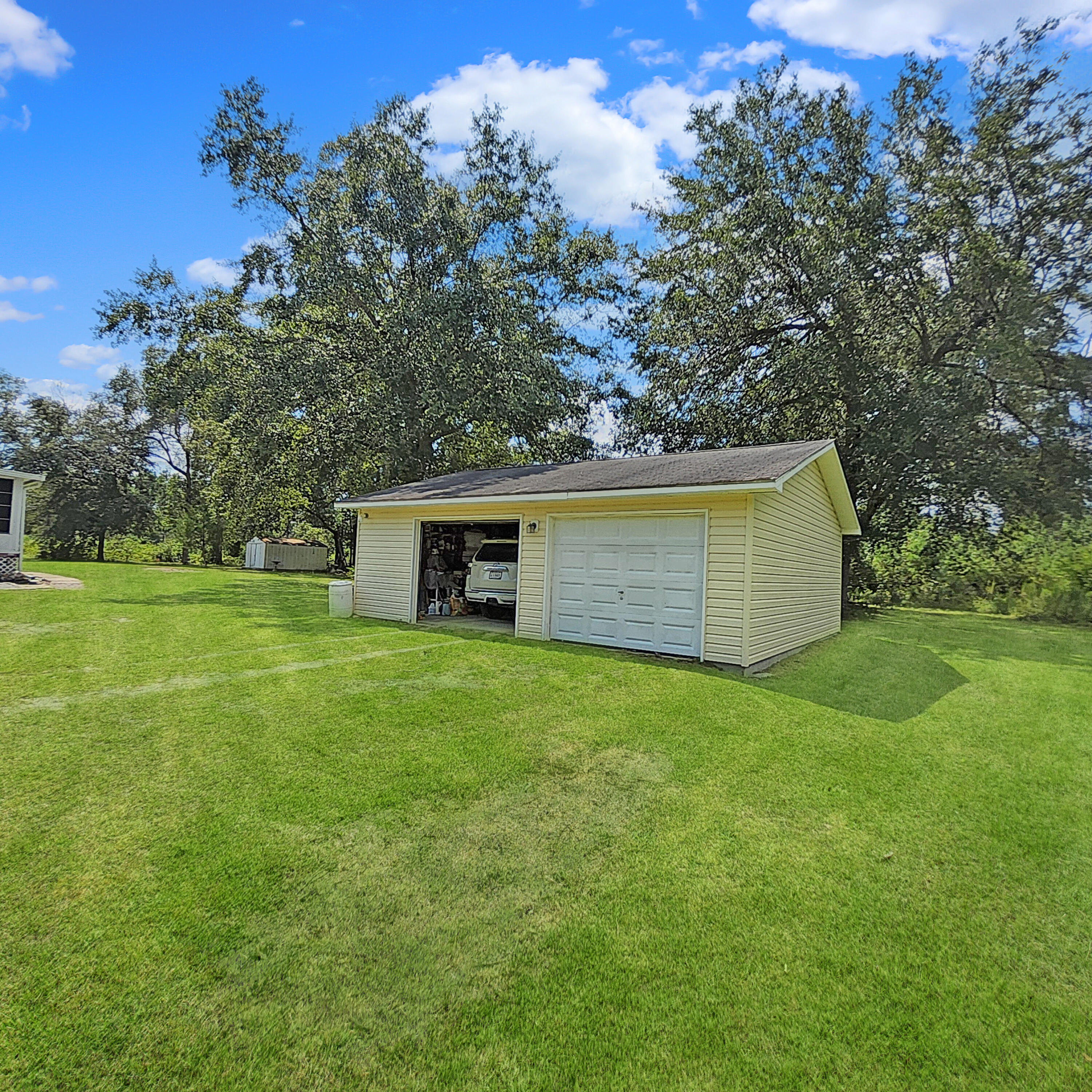 186 Training Road Eutawville, SC 29048 - Photo 30 of 45 20250825_142349