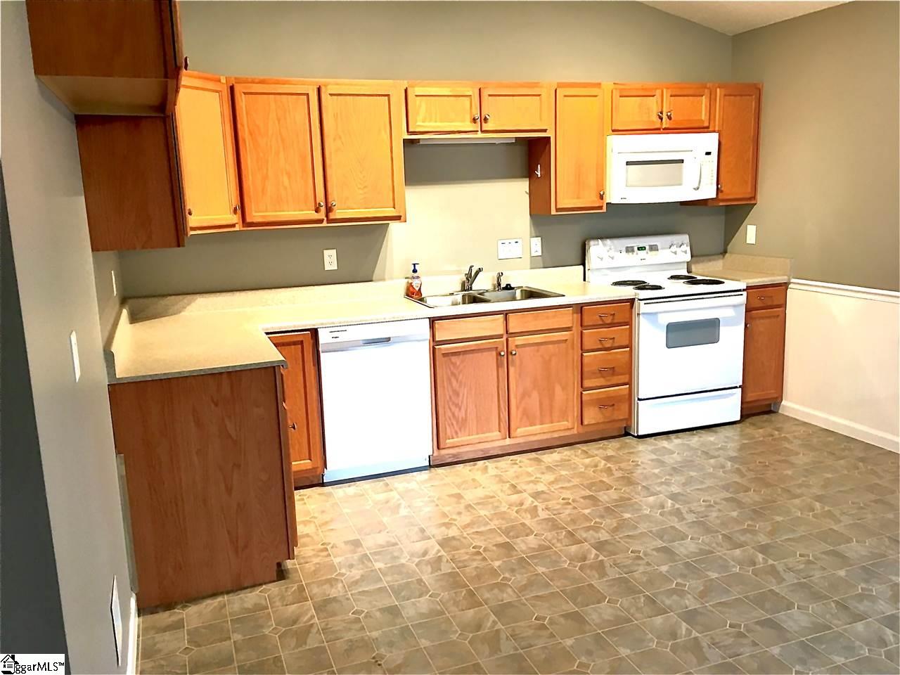 2 Rayland Place Greer, SC 29651 - Photo 4 of 14