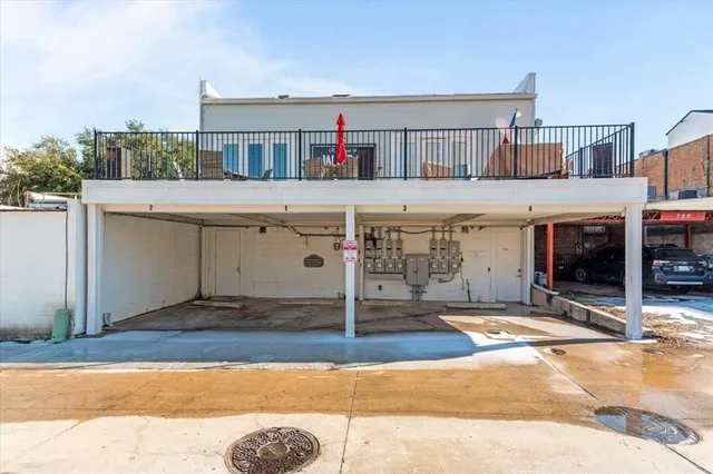 $475,000 | 721 Austin Avenue, Unit B, Waco, TX 76701
