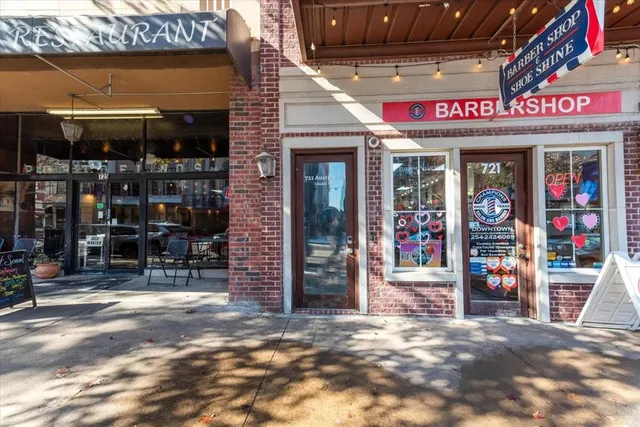 $475,000 | 721 Austin Avenue, Unit B, Waco, TX 76701