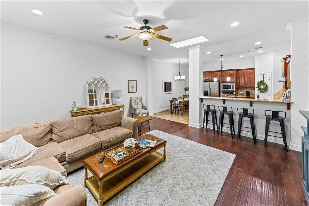 721 Austin Avenue, Unit B Waco, TX 76701 - Photo 4 of 26