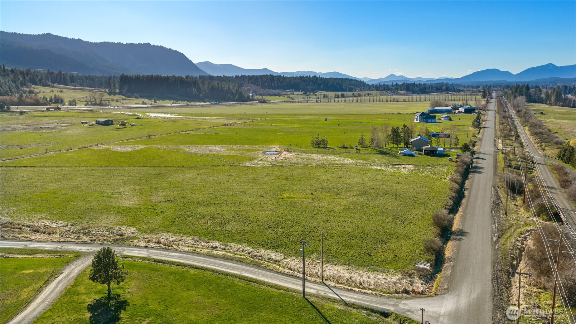 341 Tetons Lane Cle Elum, WA 98922 - Photo 6 of 20 a view of a city