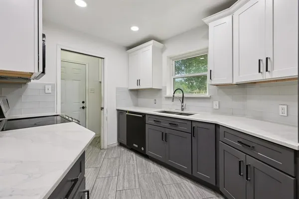 $369,000 | 2417 Meadow Court, Bedford, TX 76021