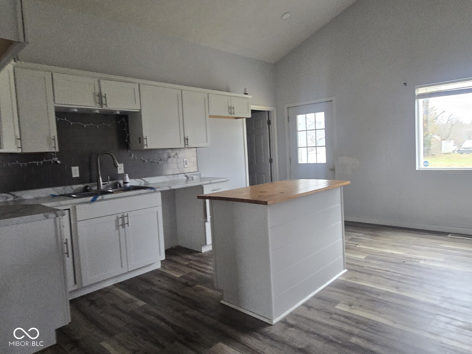 189 E Street Southwest Linton, IN 47441 - Photo 7 of 14