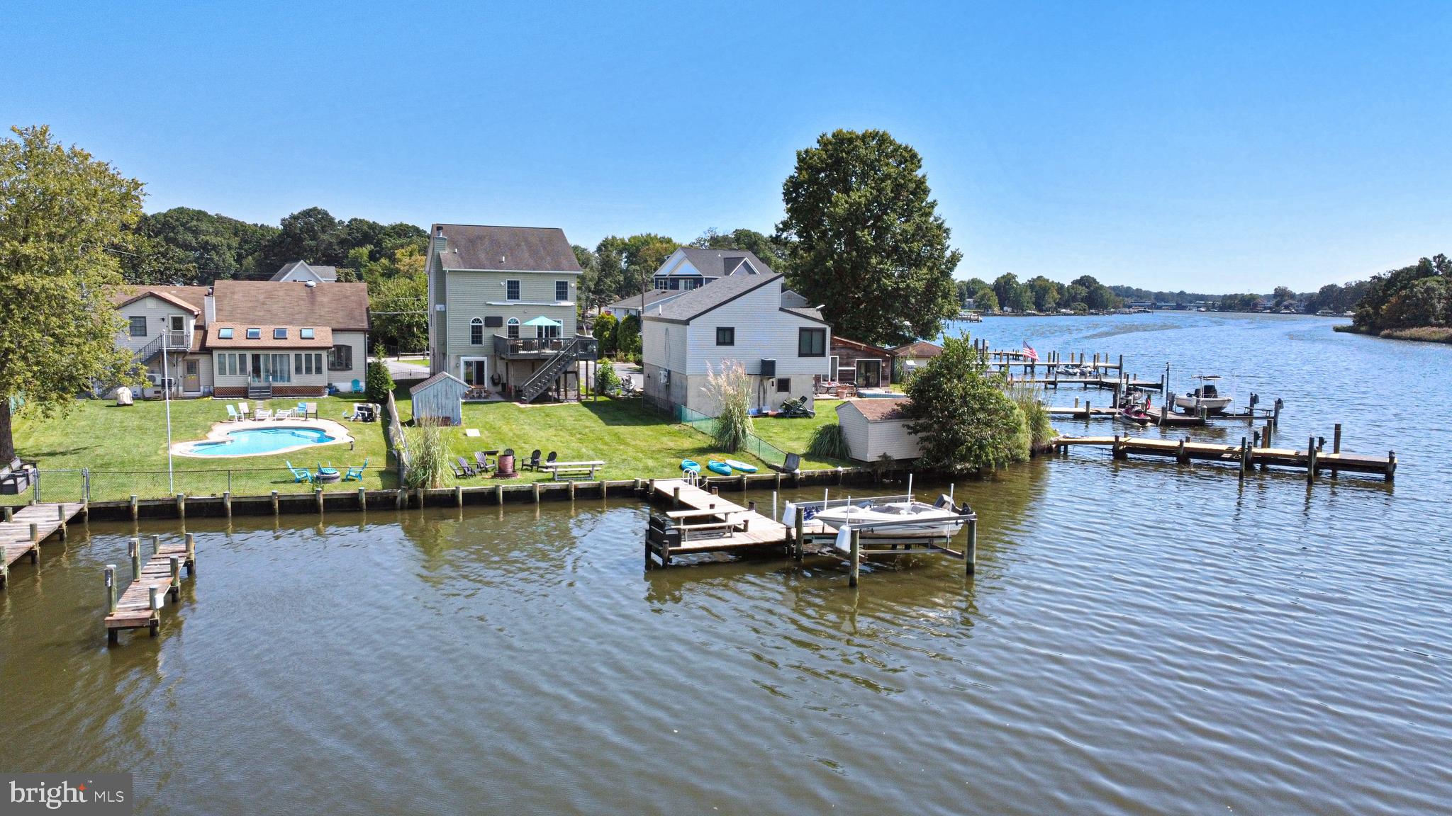 7808 Deboy Avenue Baltimore, MD 21222 - Photo 35 of 36 a view of a lake with a house