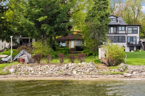 $975,000 | 5448 Lake Mendota Drive, Madison, WI 53705