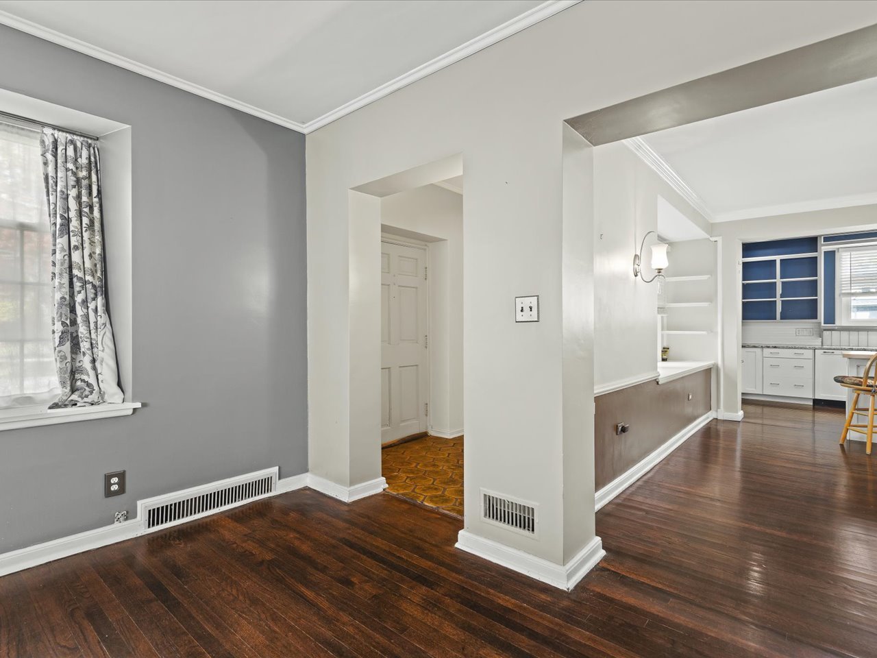 615 Dean Street Woodstock, IL 60098 - Photo 12 of 56