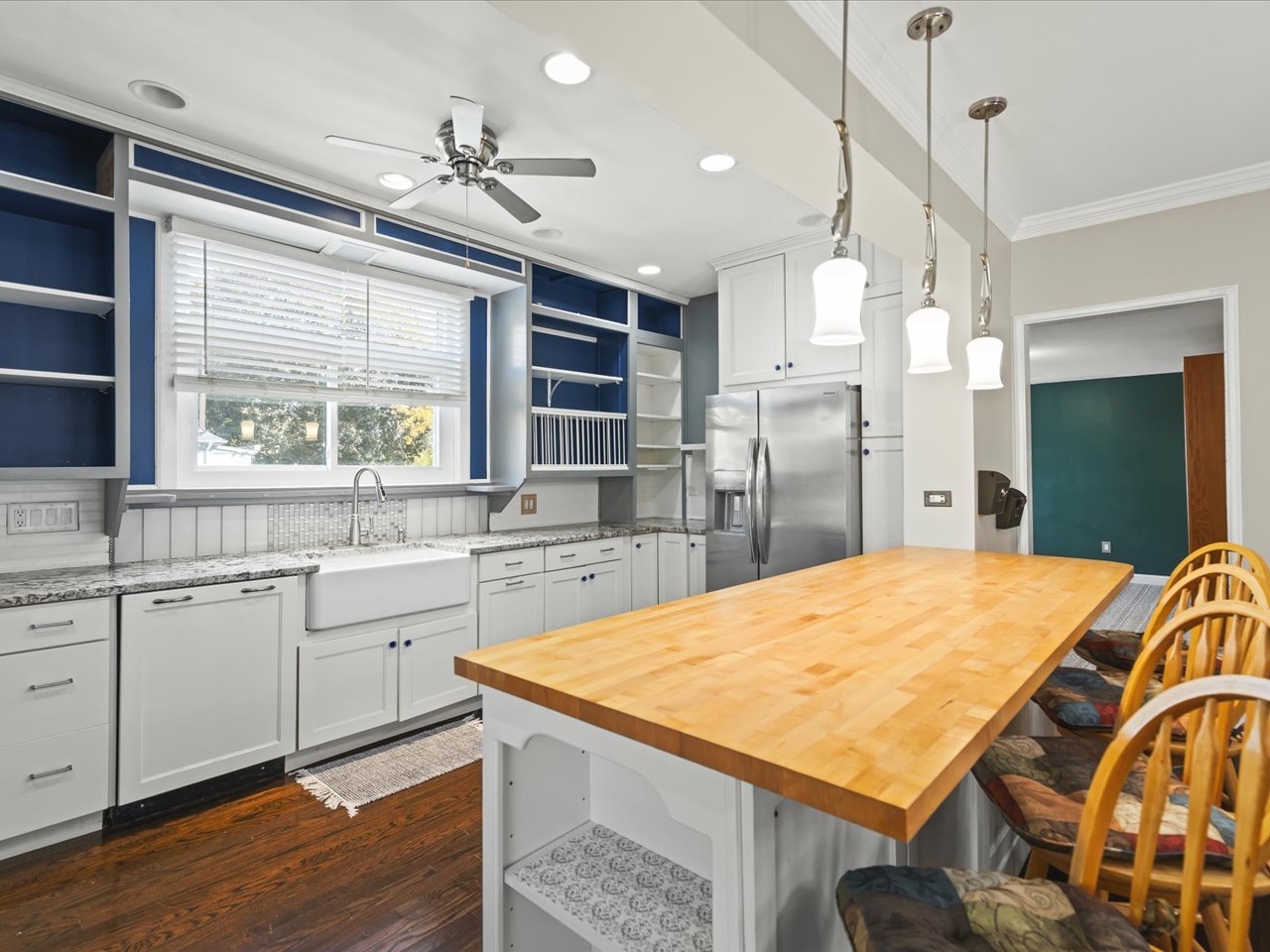 615 Dean Street Woodstock, IL 60098 - Photo 16 of 56