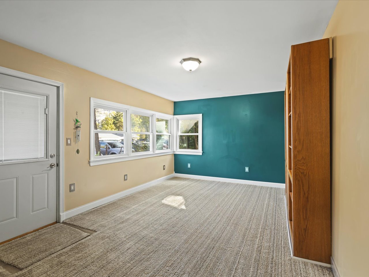 615 Dean Street Woodstock, IL 60098 - Photo 23 of 56