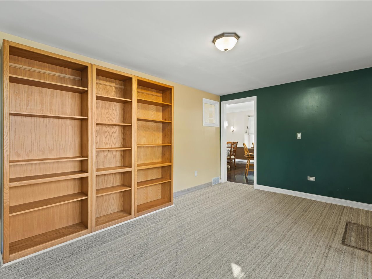 615 Dean Street Woodstock, IL 60098 - Photo 24 of 56