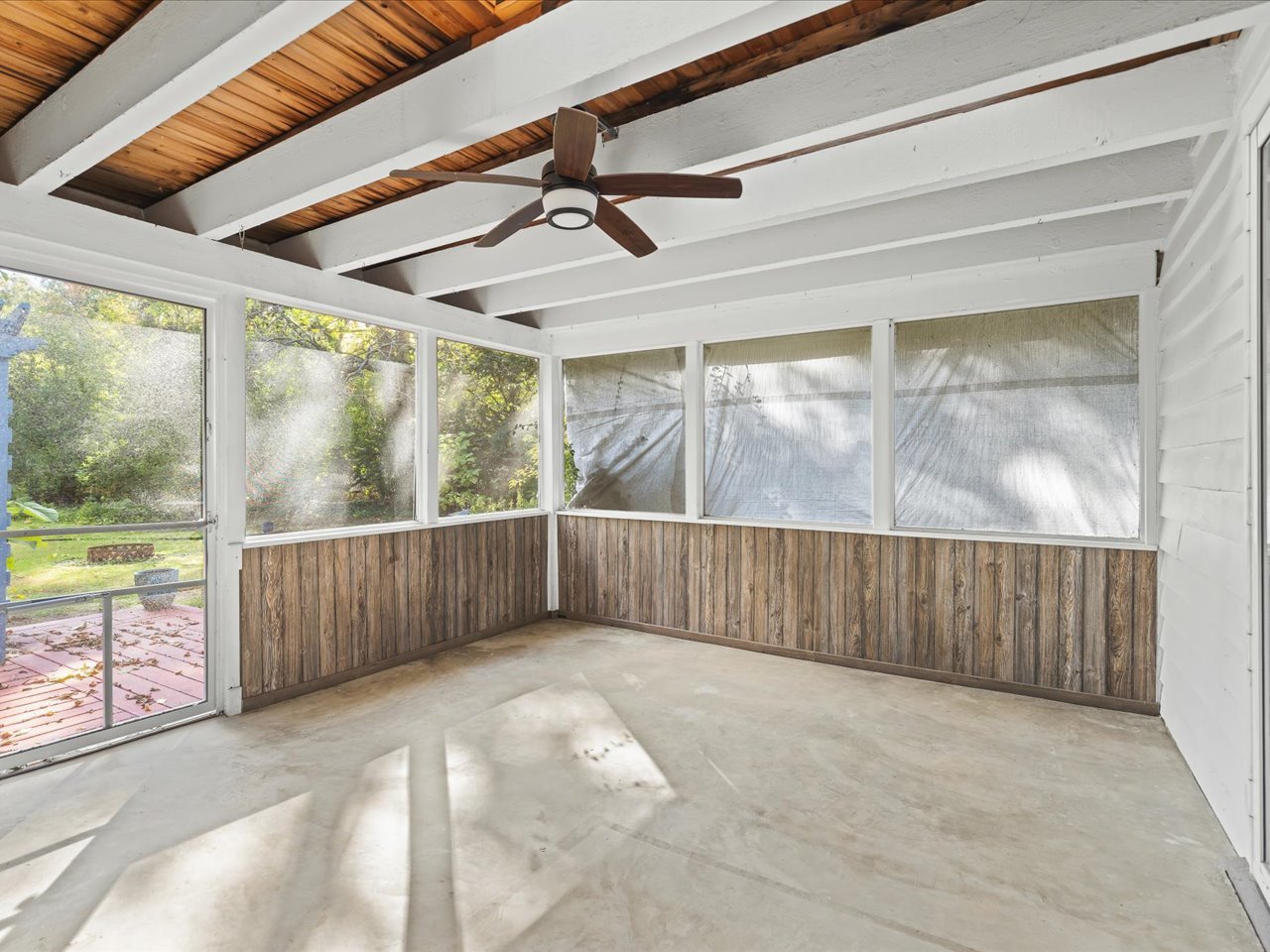 615 Dean Street Woodstock, IL 60098 - Photo 29 of 56