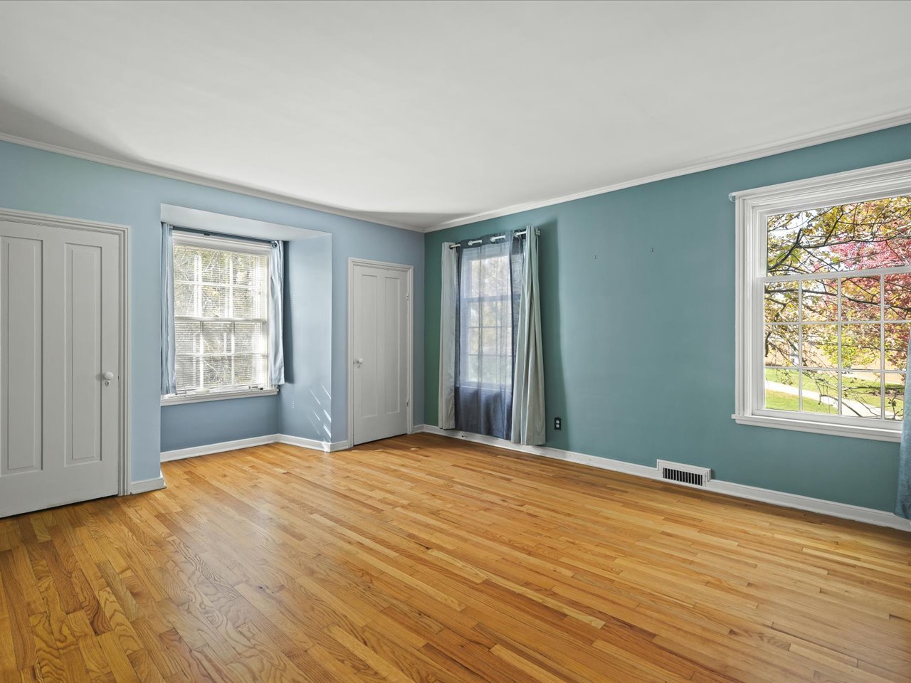 615 Dean Street Woodstock, IL 60098 - Photo 36 of 56