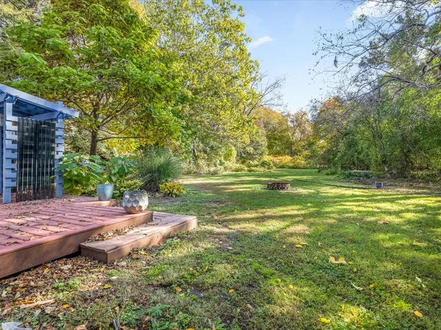 $385,000 | 615 Dean Street, Woodstock, IL 60098