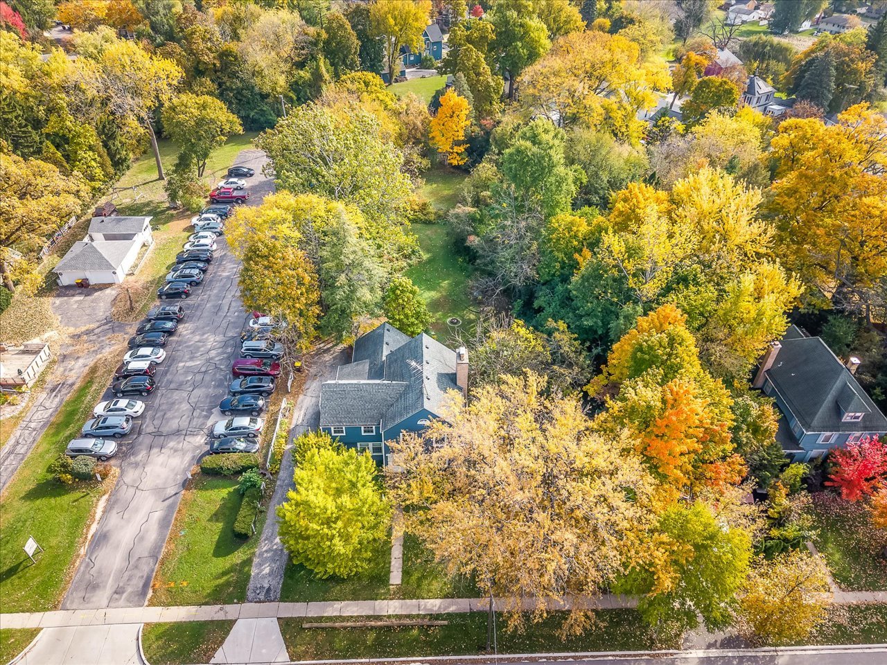 615 Dean Street Woodstock, IL 60098 - Photo 48 of 56