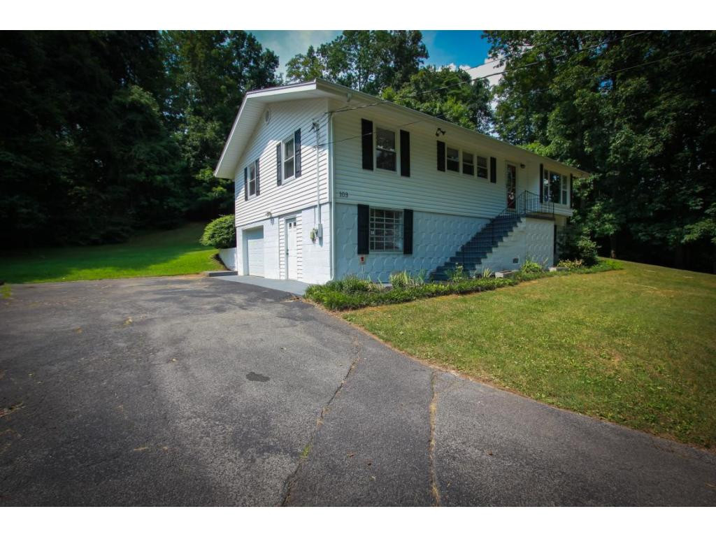 103 Whitson Road Gray, TN 37615 - Photo 2 of 23 Photo 2