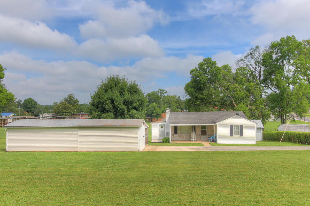 4409 High School Road Knoxville, TN 37912 - Photo 2 of 19 + Perceptions (1)