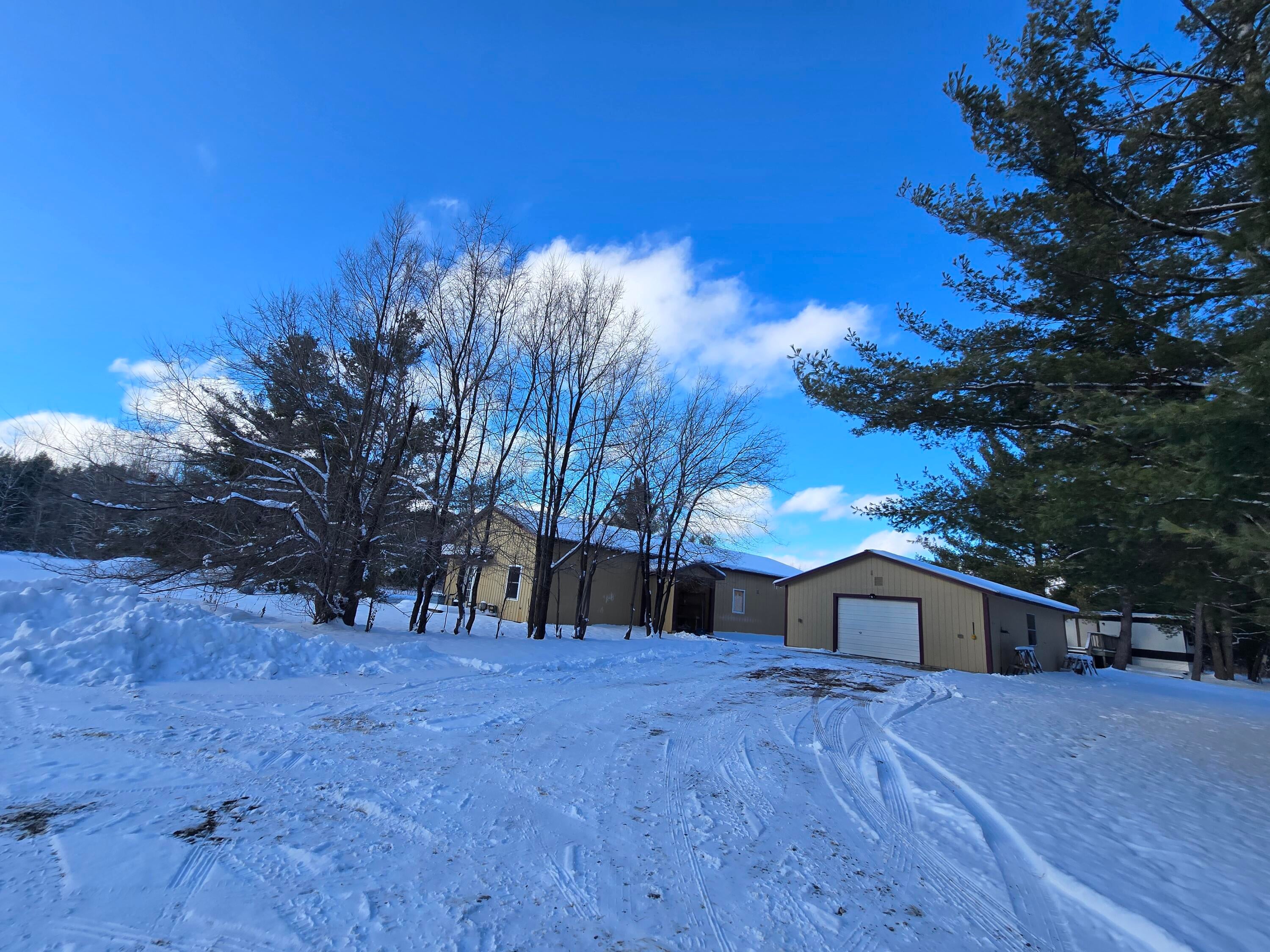 435 North Mt Tom Road Mio, MI 48647 - Photo 8 of 76 20251202_131846