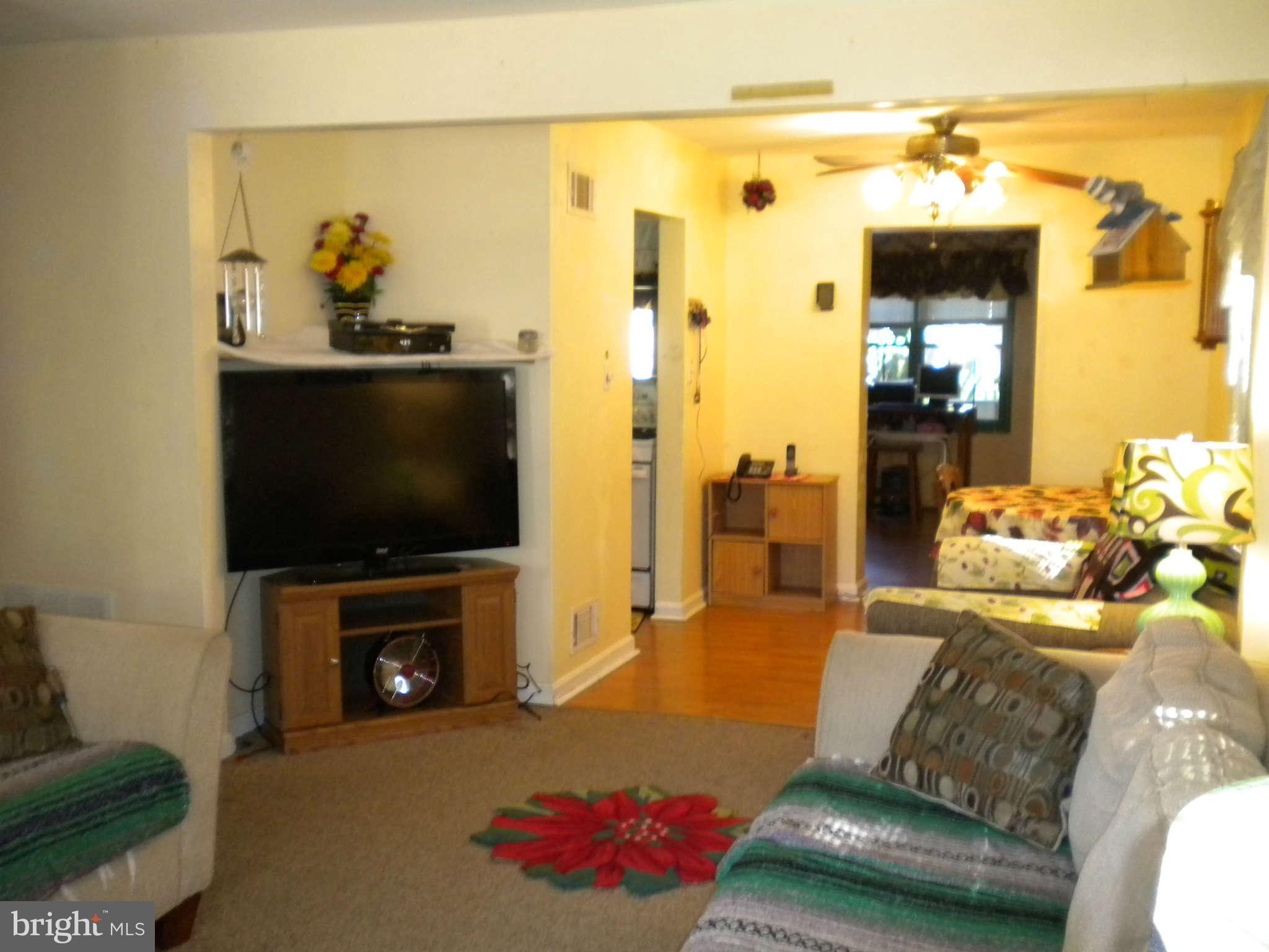 1925 Leonard Road Falls Church, VA 22043 - Photo 6 of 20 Living Room