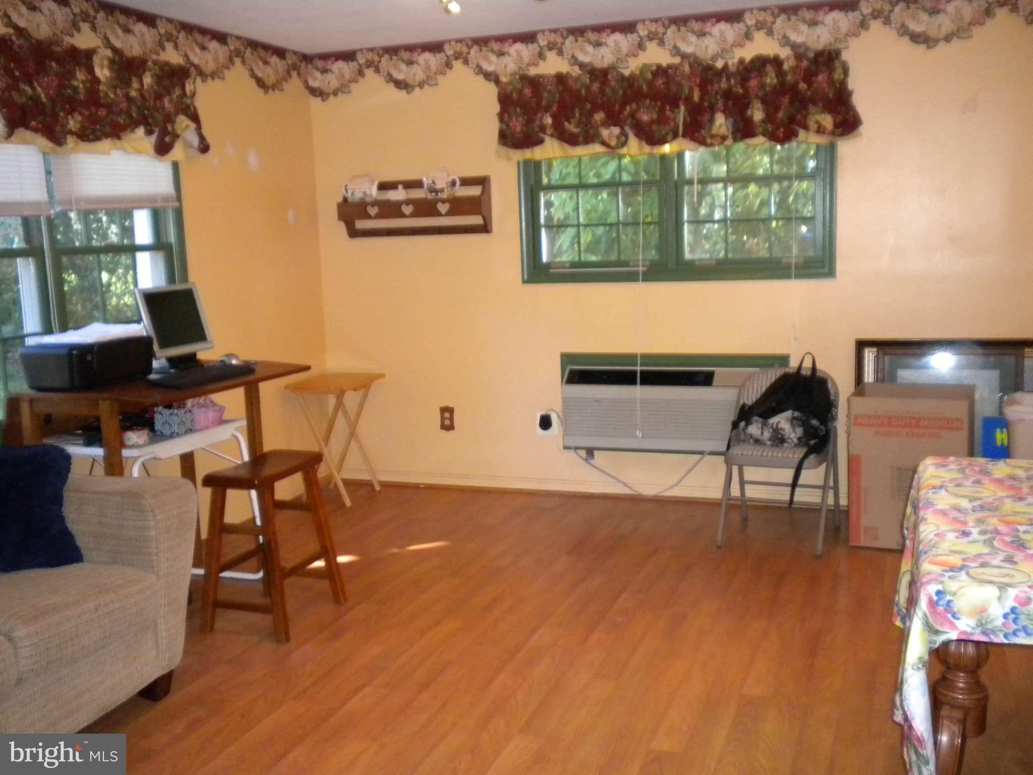 1925 Leonard Road Falls Church, VA 22043 - Photo 10 of 20 Family Room