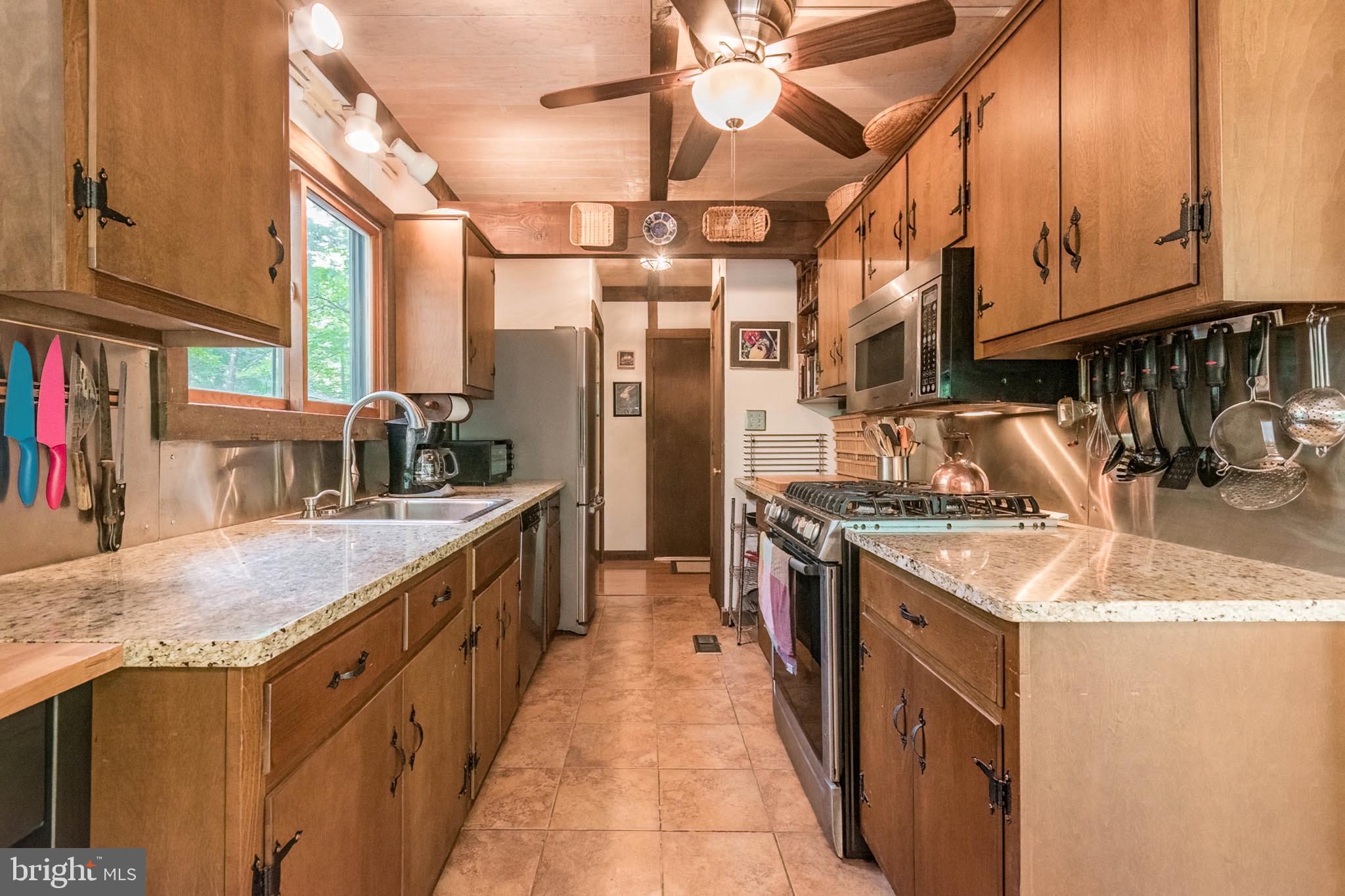 85 Valley View Road Basye, VA 22842 - Photo 21 of 54