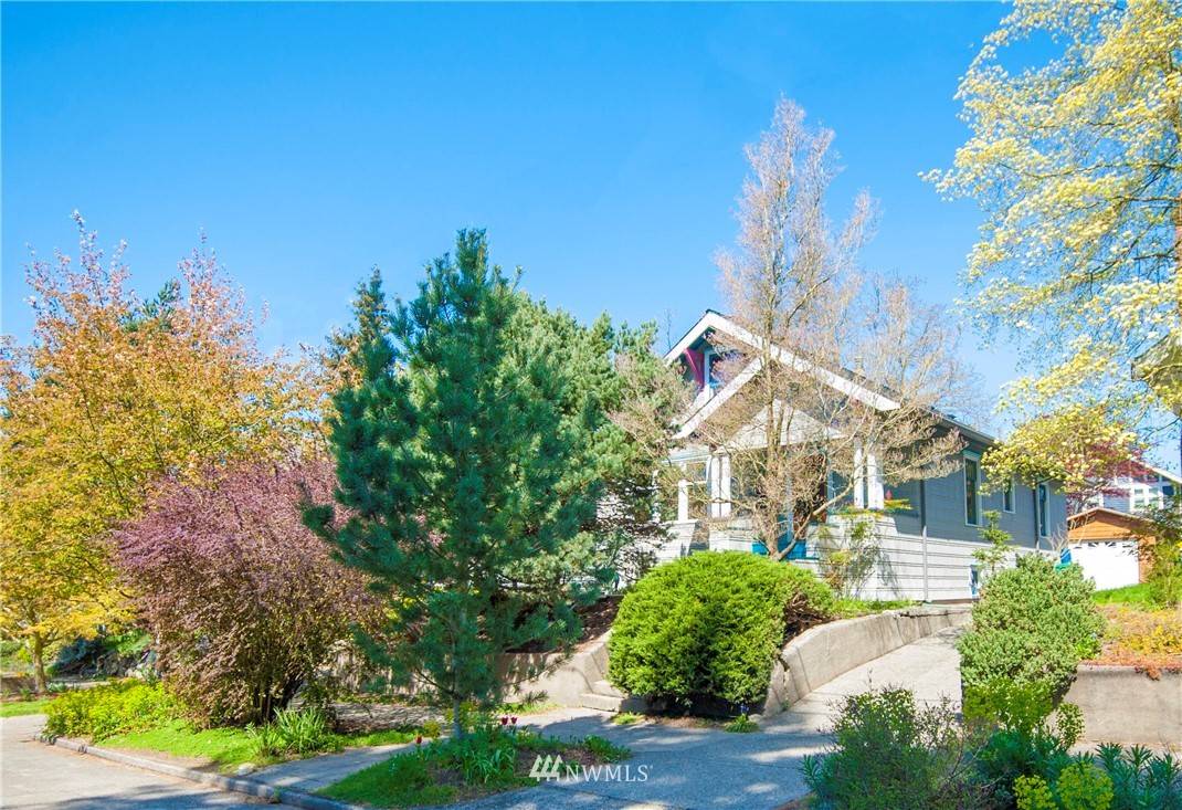 2338 North 59th Street Seattle, WA 98103 - Photo 1 of 23 Gallery Image 1