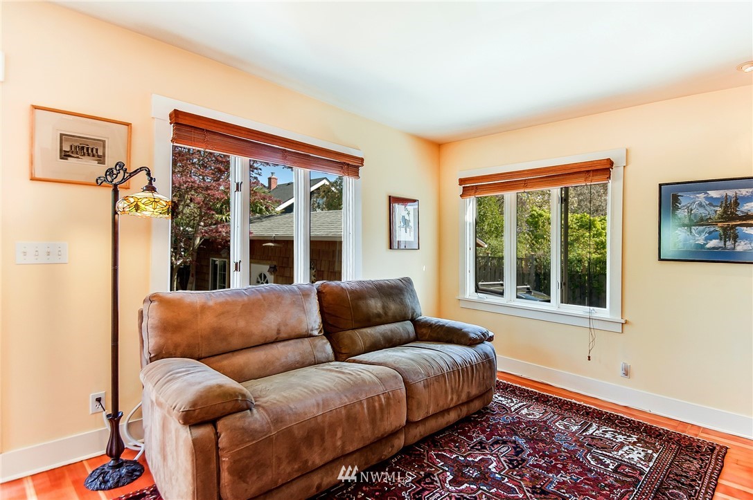 2338 North 59th Street Seattle, WA 98103 - Photo 11 of 23 Gallery Image 11