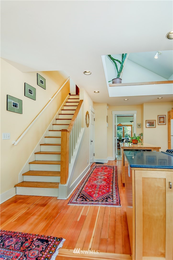 2338 North 59th Street Seattle, WA 98103 - Photo 13 of 23 Gallery Image 13