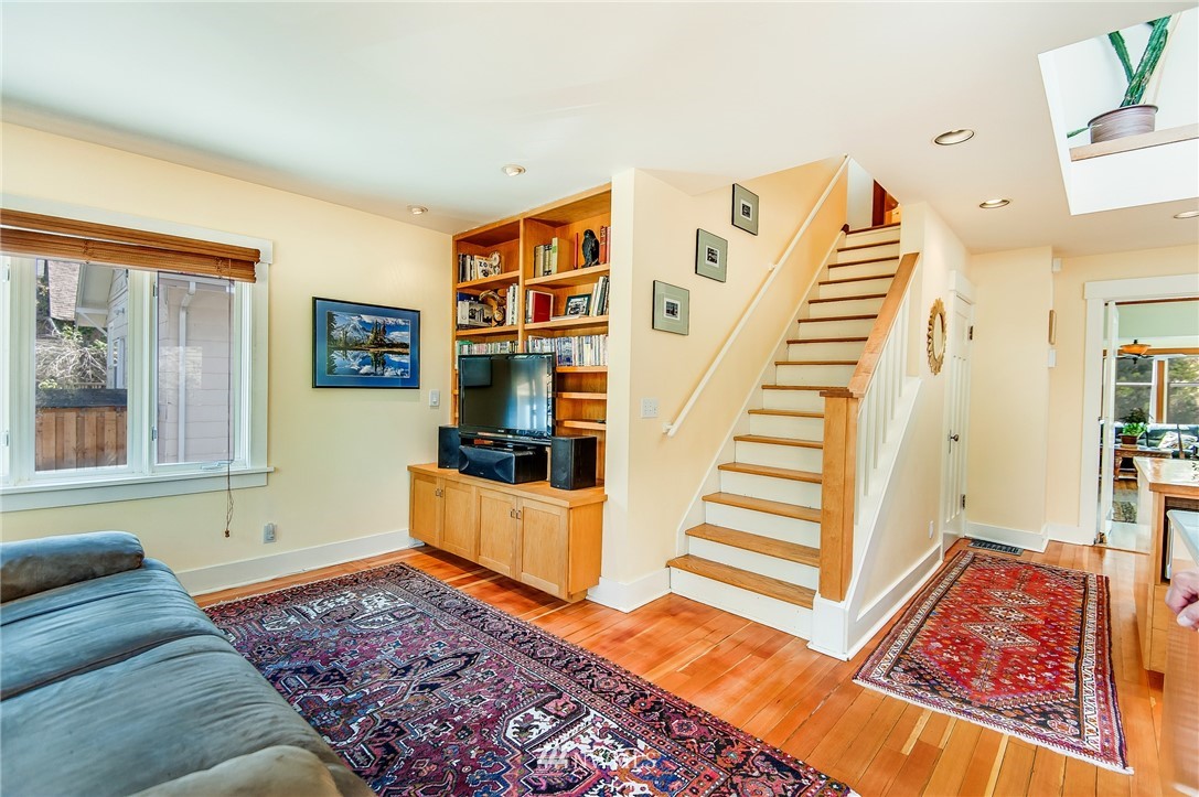 2338 North 59th Street Seattle, WA 98103 - Photo 14 of 23 Gallery Image 14