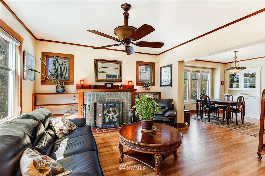 2338 North 59th Street Seattle, WA 98103 - Photo 3 of 23 Gallery Image 3