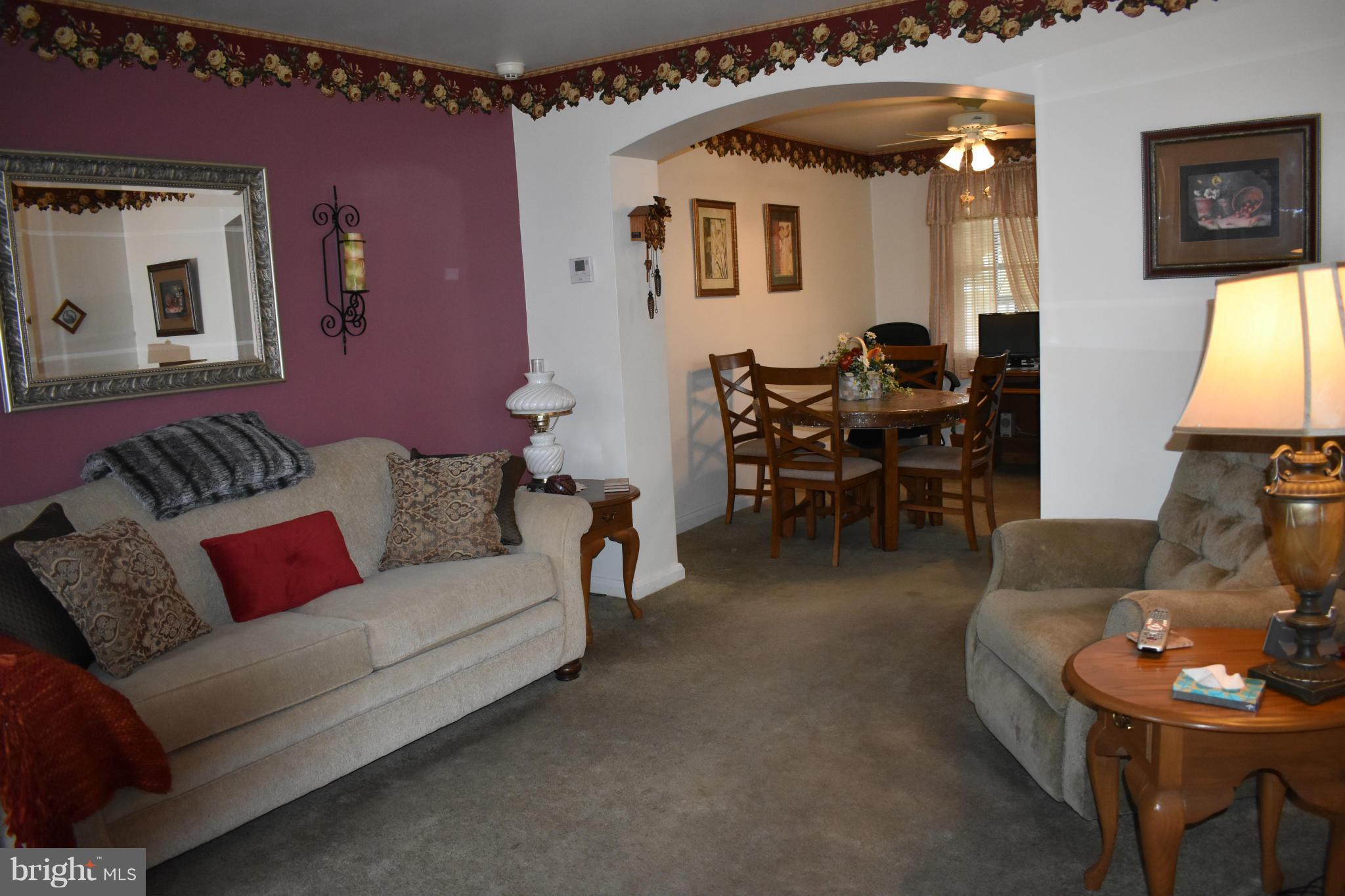1617 Manor Road Baltimore, MD 21222 - Photo 5 of 28 Living Room